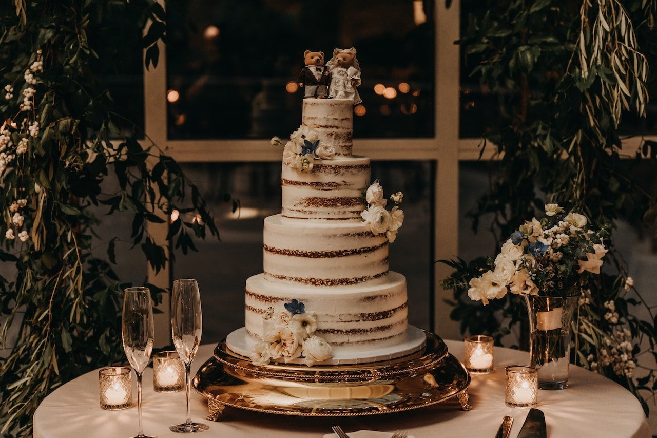Naked Wedding Cake Inspiration